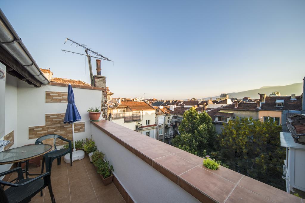 Sunny Apartment Sofya Dış mekan fotoğraf