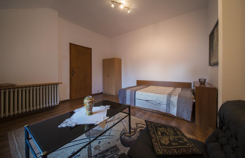 Sunny Apartment Sofya Dış mekan fotoğraf